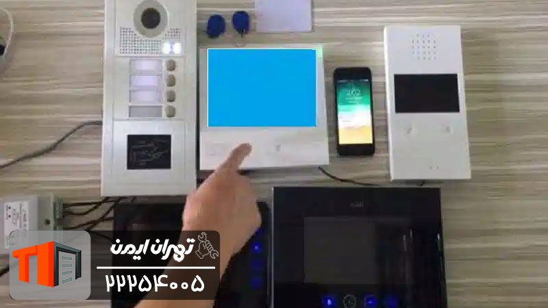 آبی شدن صفحه آیفون تصویری